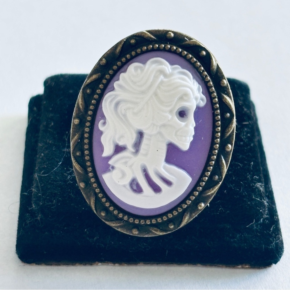 Purple and White Skeleton Lady Cameo Victorian Style Adjustable Ring
